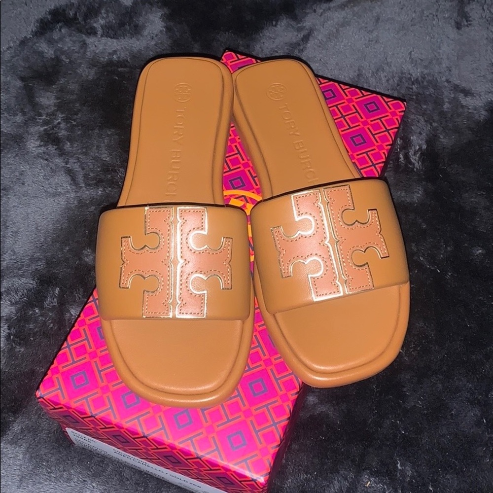 Tory Burch tan cushion slide size 7 1/2